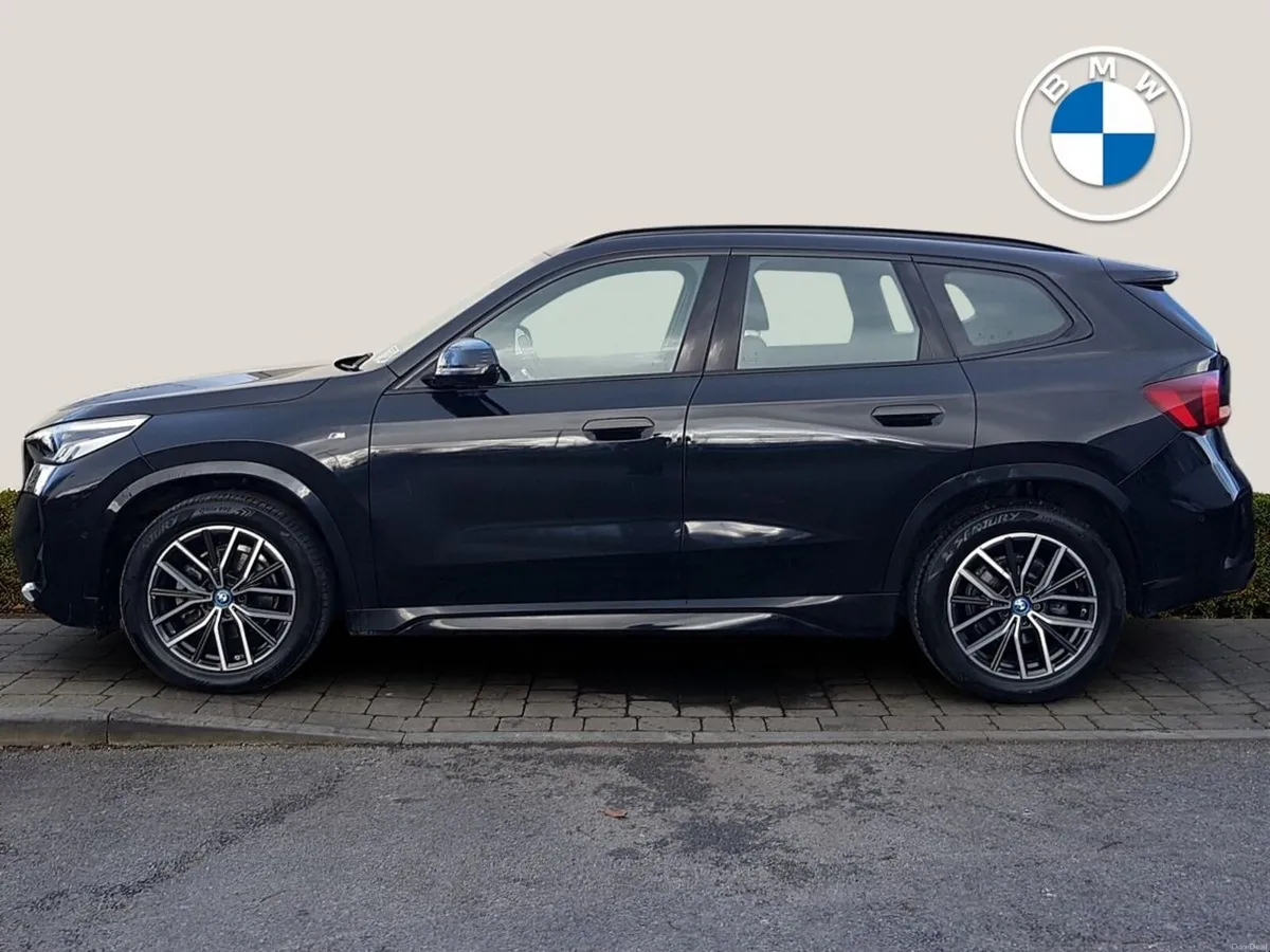 BMW iX1 eDrive20 M Sport - Image 3