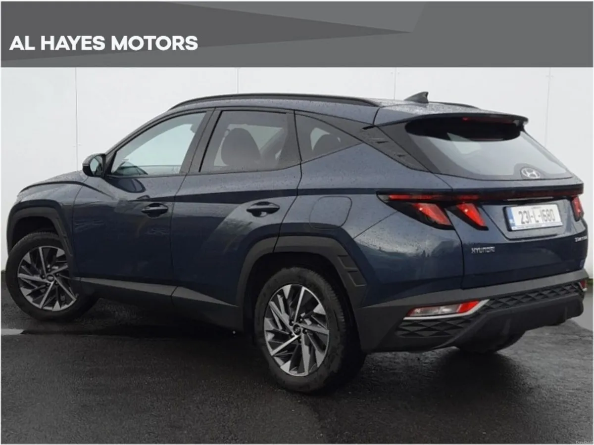 Hyundai Tucson **FULL LEATHER**HEATED SEATS**EXECU - Image 3