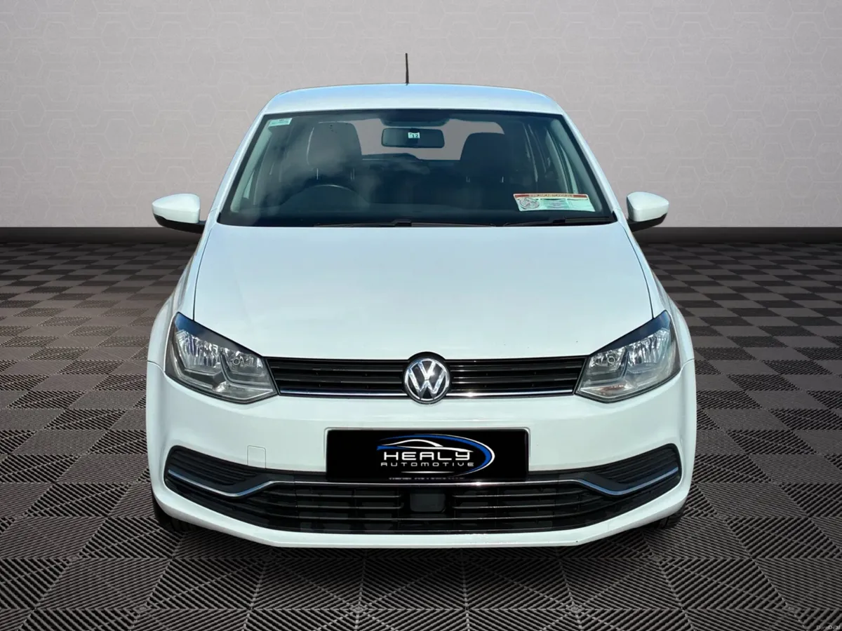 Volkswagen Polo Automatic - Reverse camera ! - Image 4