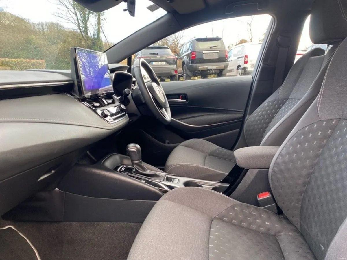 Toyota Corolla HYBRID LUNA H/8 4DR AUTO H/B - Image 6