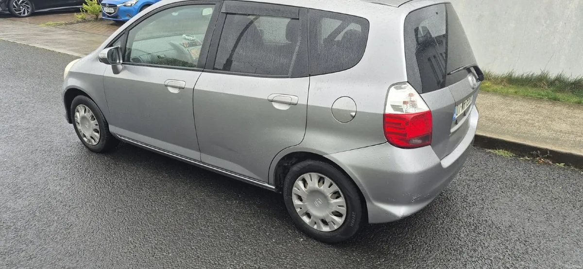 Honda Fit 2007 – Automatic – NCT 08/2026 - Image 1