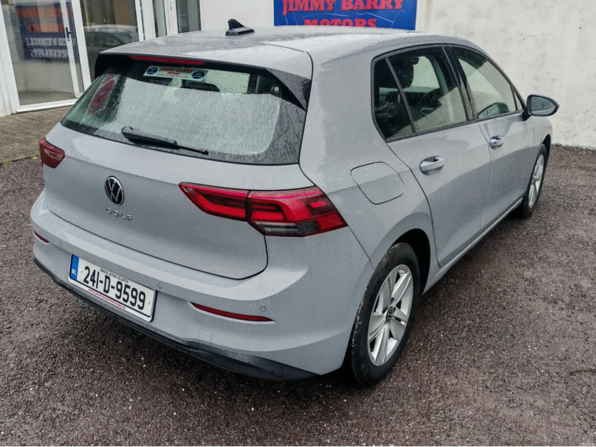 2024 Volkswagen Golf LIFE 1.0 TSI 110HP 5DR - Image 6