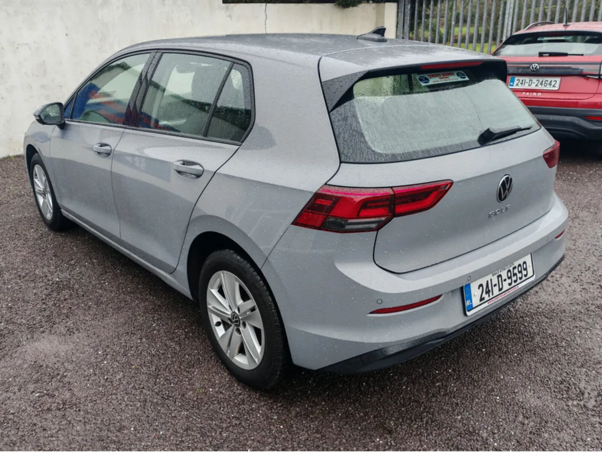 2024 Volkswagen Golf LIFE 1.0 TSI 110HP 5DR - Image 4