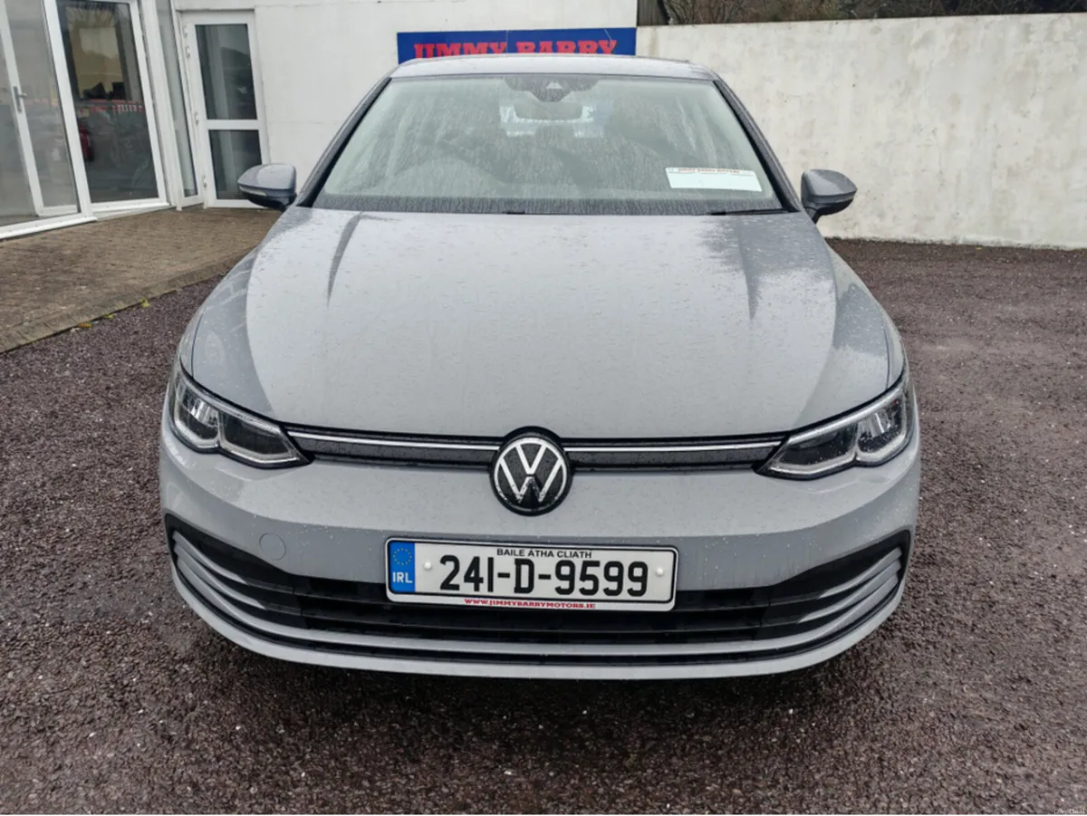 2024 Volkswagen Golf LIFE 1.0 TSI 110HP 5DR - Image 2