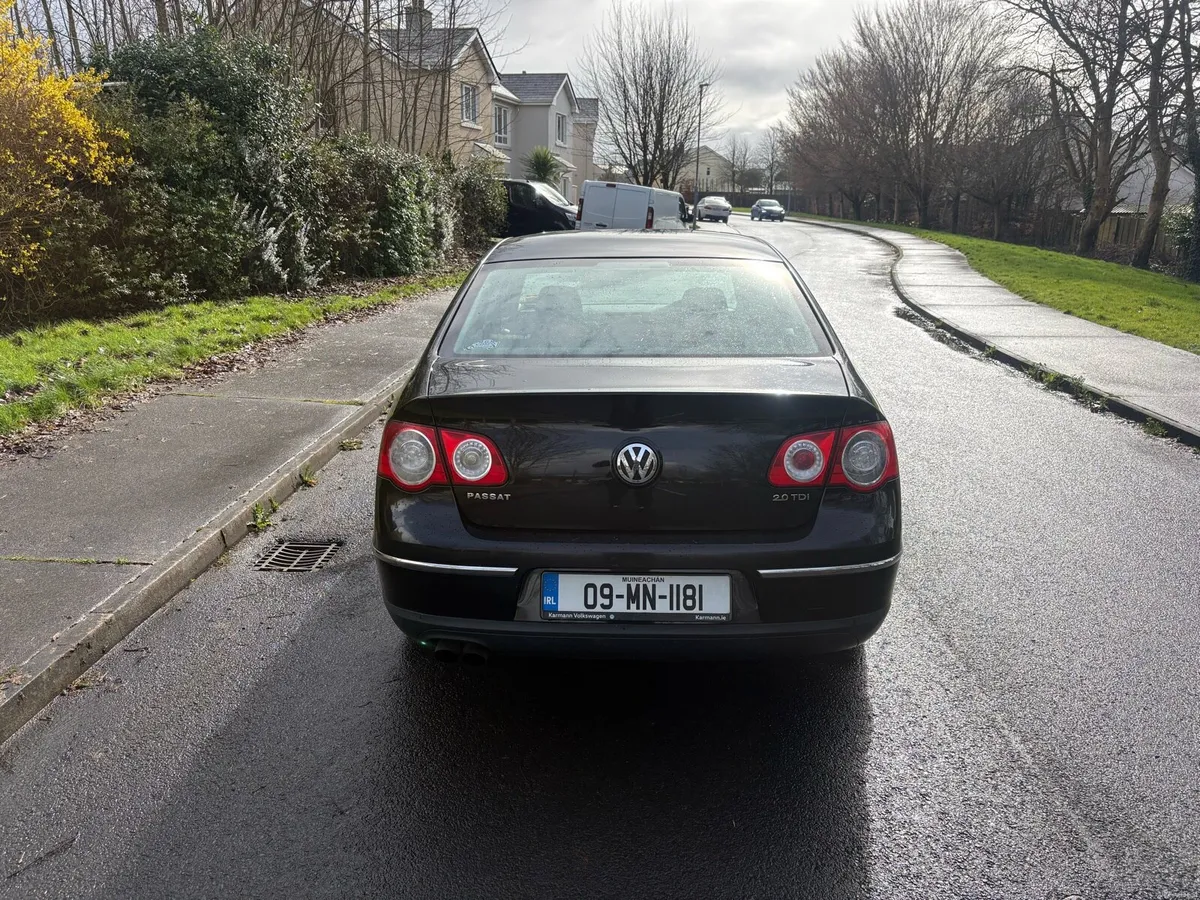 2009 Volkswagen Passat 2.0 TDI - Image 4