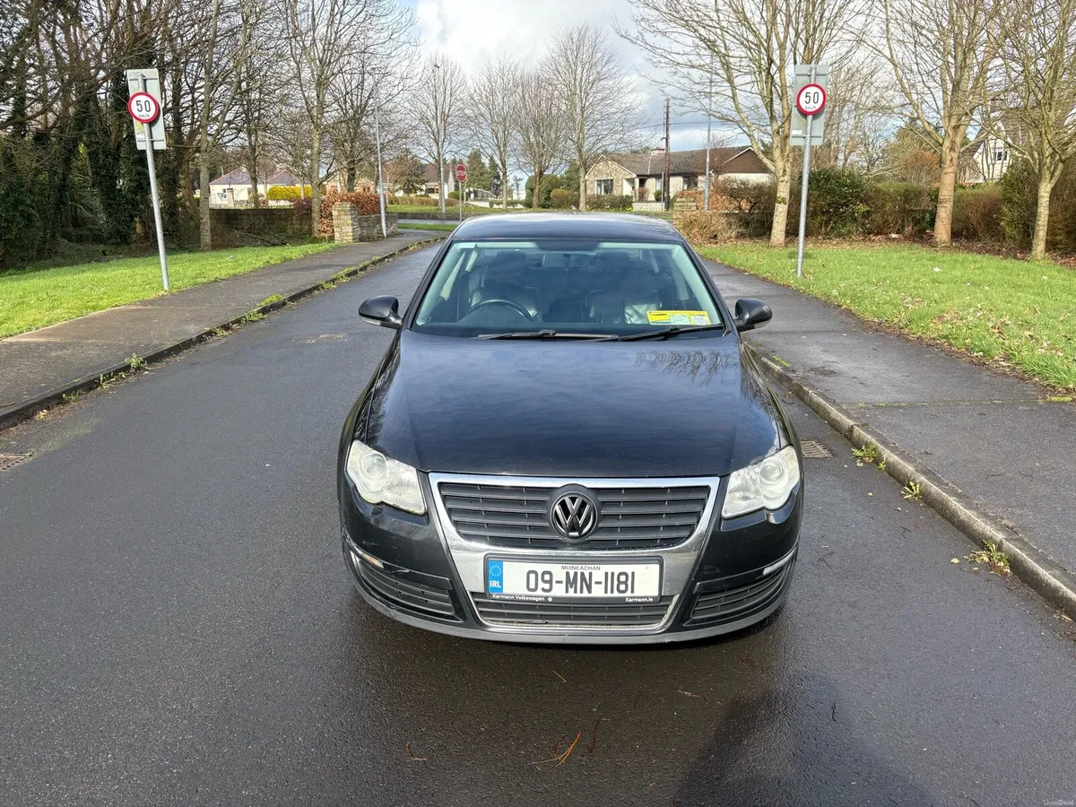 2009 Volkswagen Passat 2.0 TDI - Image 2