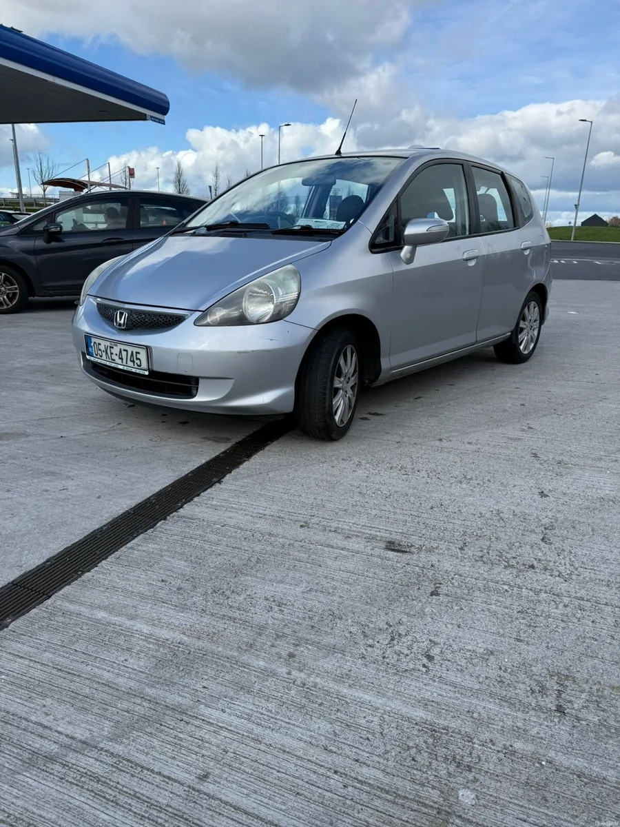 Honda Jazz 1.3 Petrol Automatic Nct & Tax - Image 3