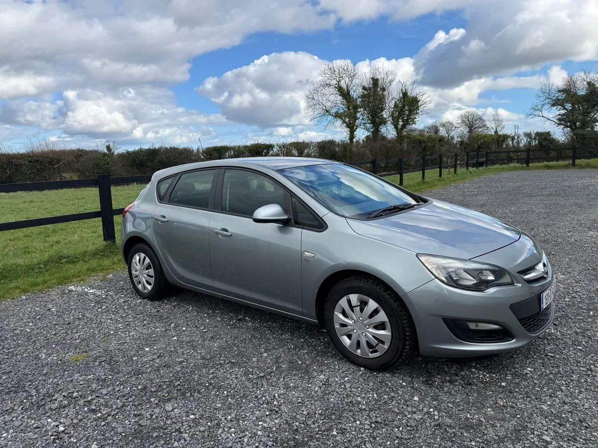 2013 Opel Astra 1.4 petrol - Image 1
