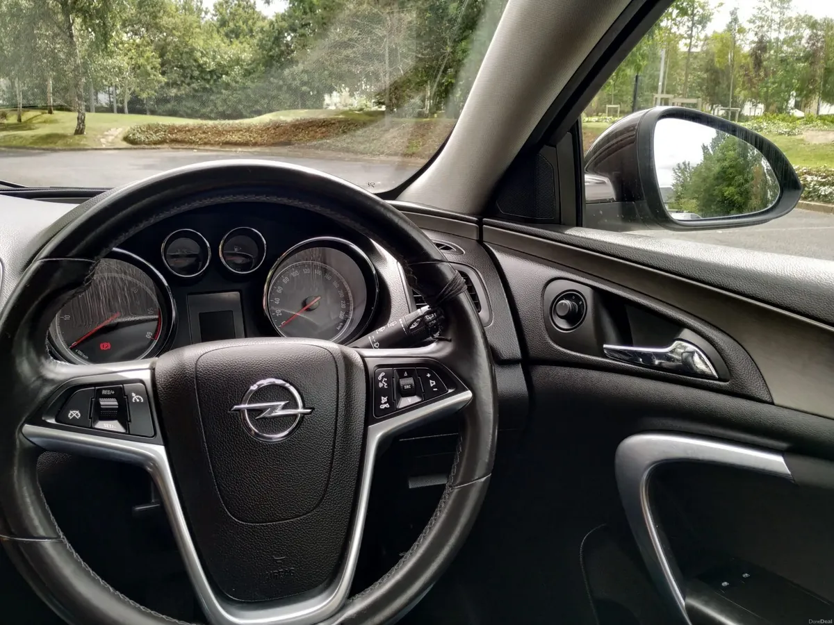 Opel Insignia 2011 - Image 2