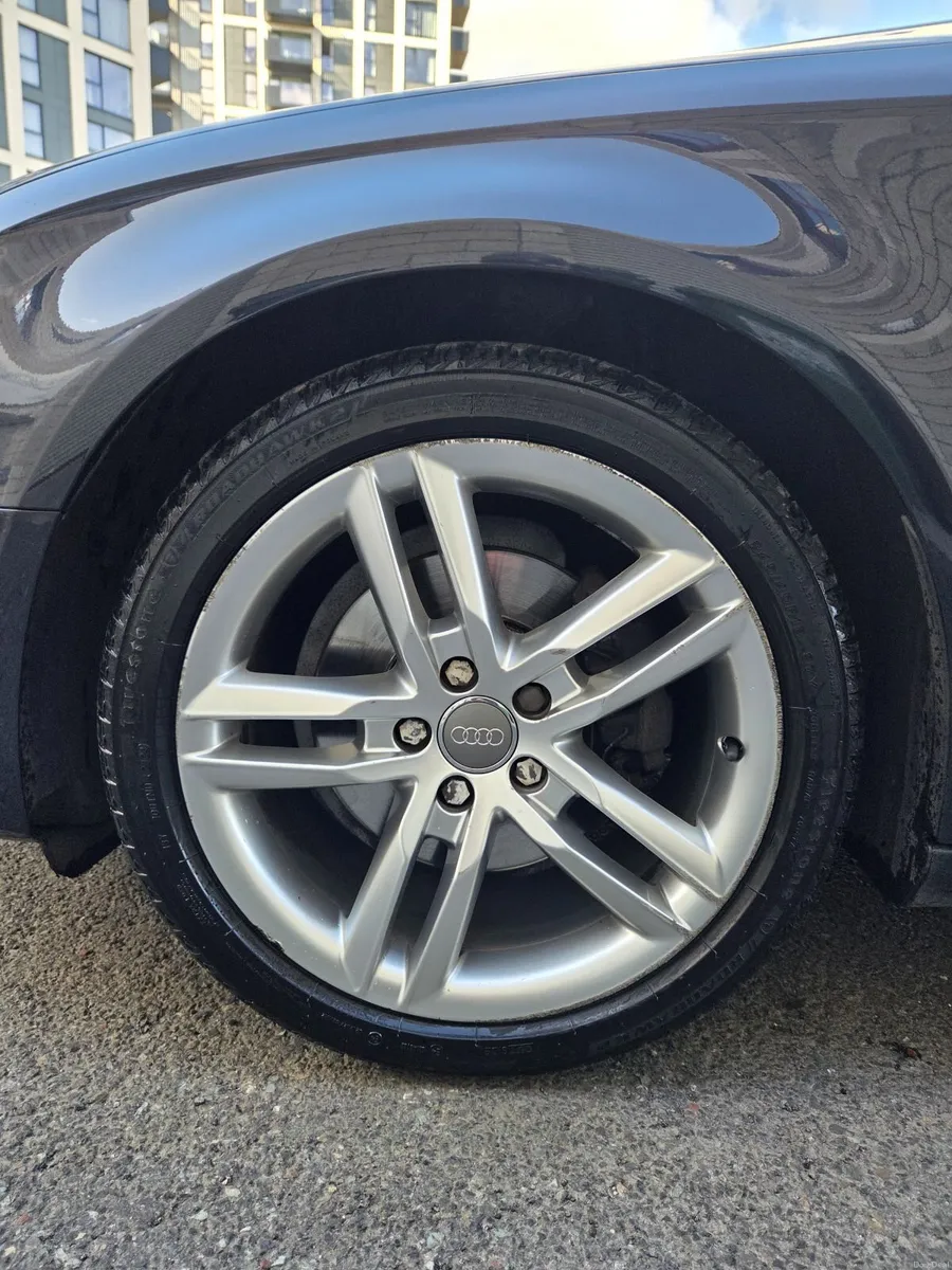 Audi A4 2015 S-line - exceptionally low mileage - Image 3
