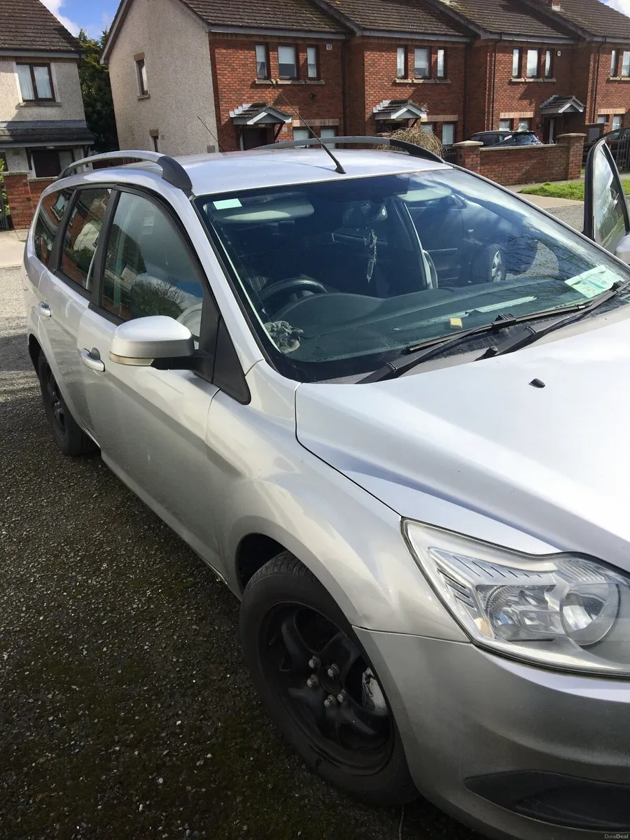 Ford Focus 2010 - Image 4