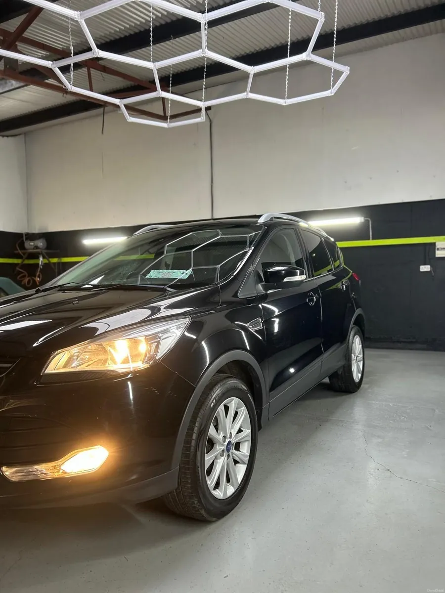 Ford Kuga - Image 2