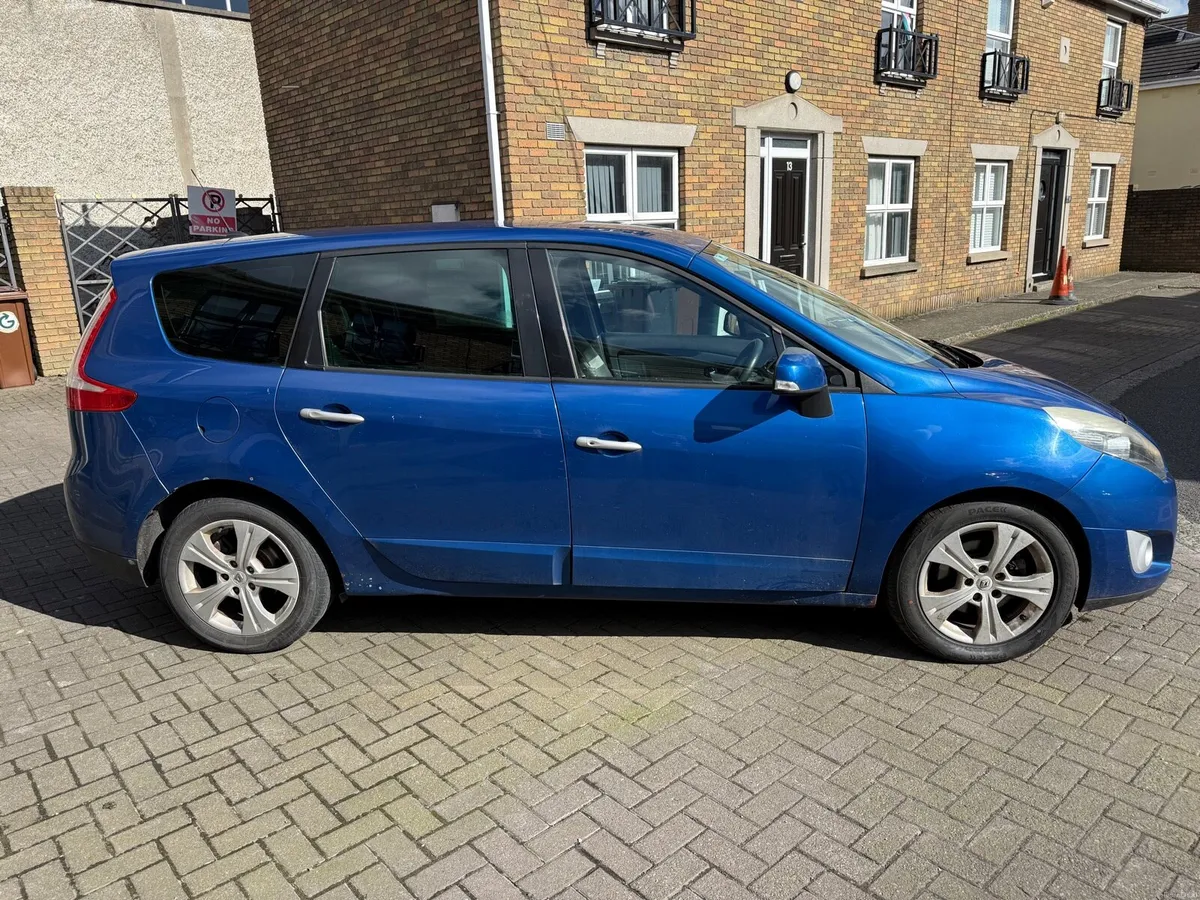 Renault Grand Scenic 2011 - Image 4