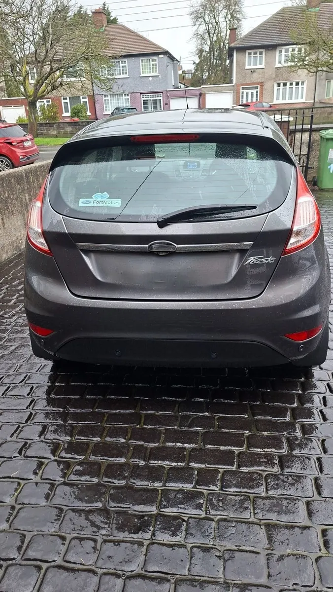 Ford Fiesta 2017 - Image 2