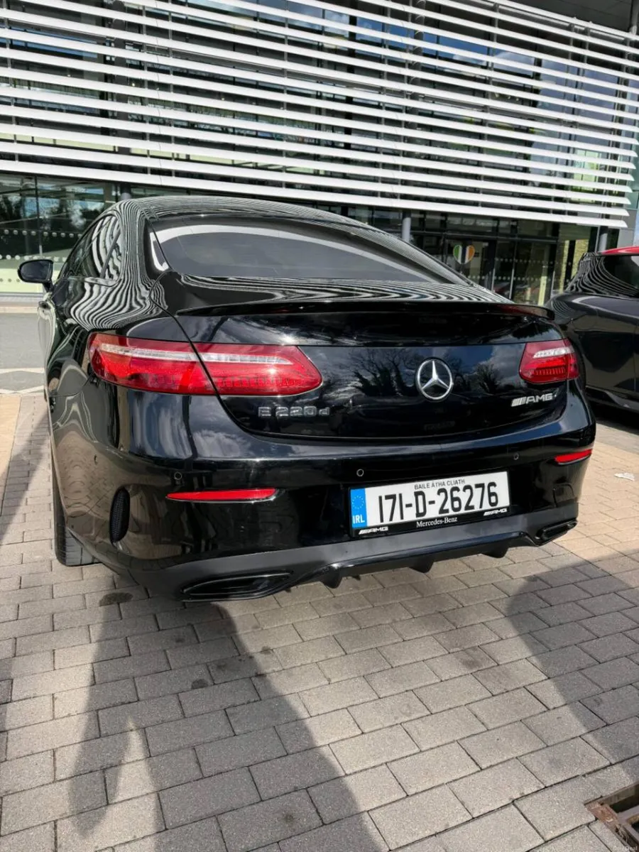 Mercedes-Benz AMG E-Class Coupe E220D - Image 3
