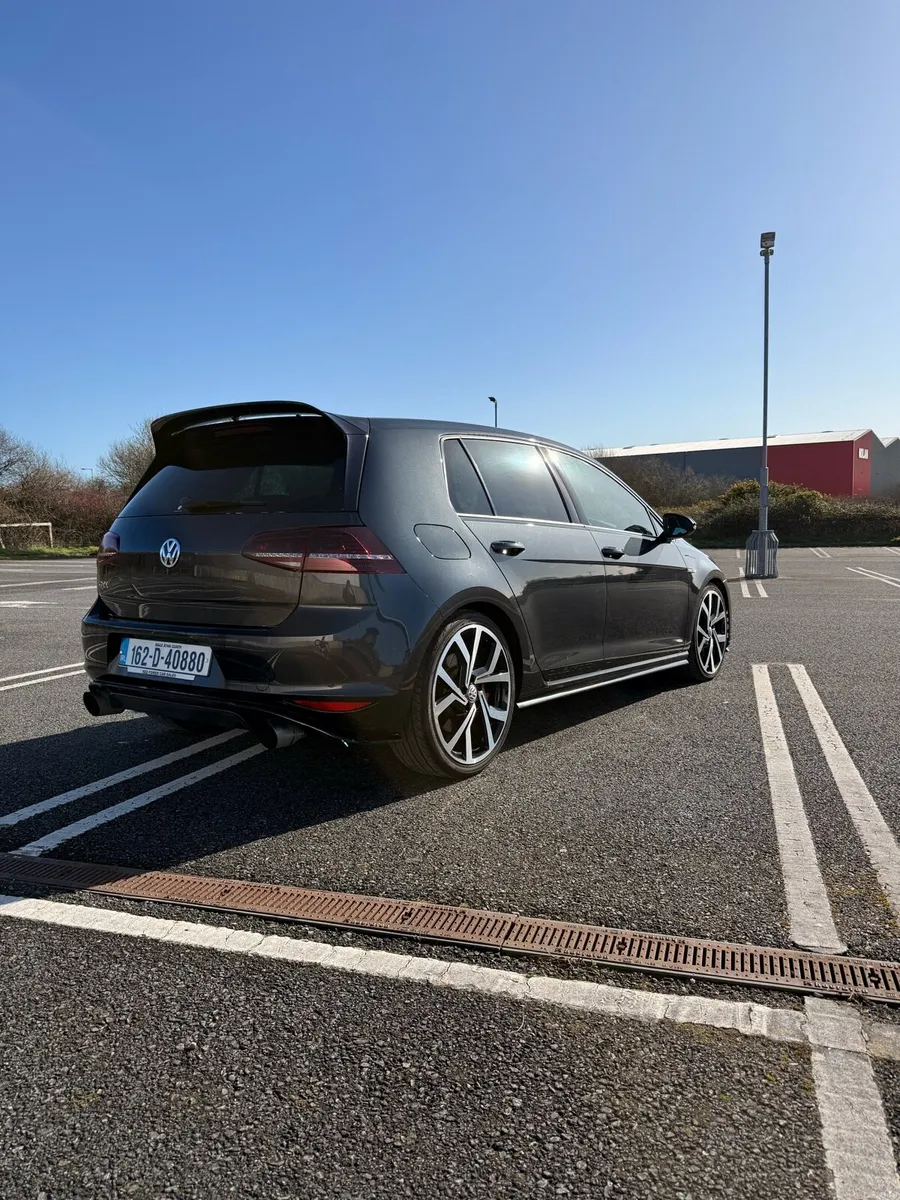 Volkswagen Golf GTI Clubsport Track Edition 40 - Image 4