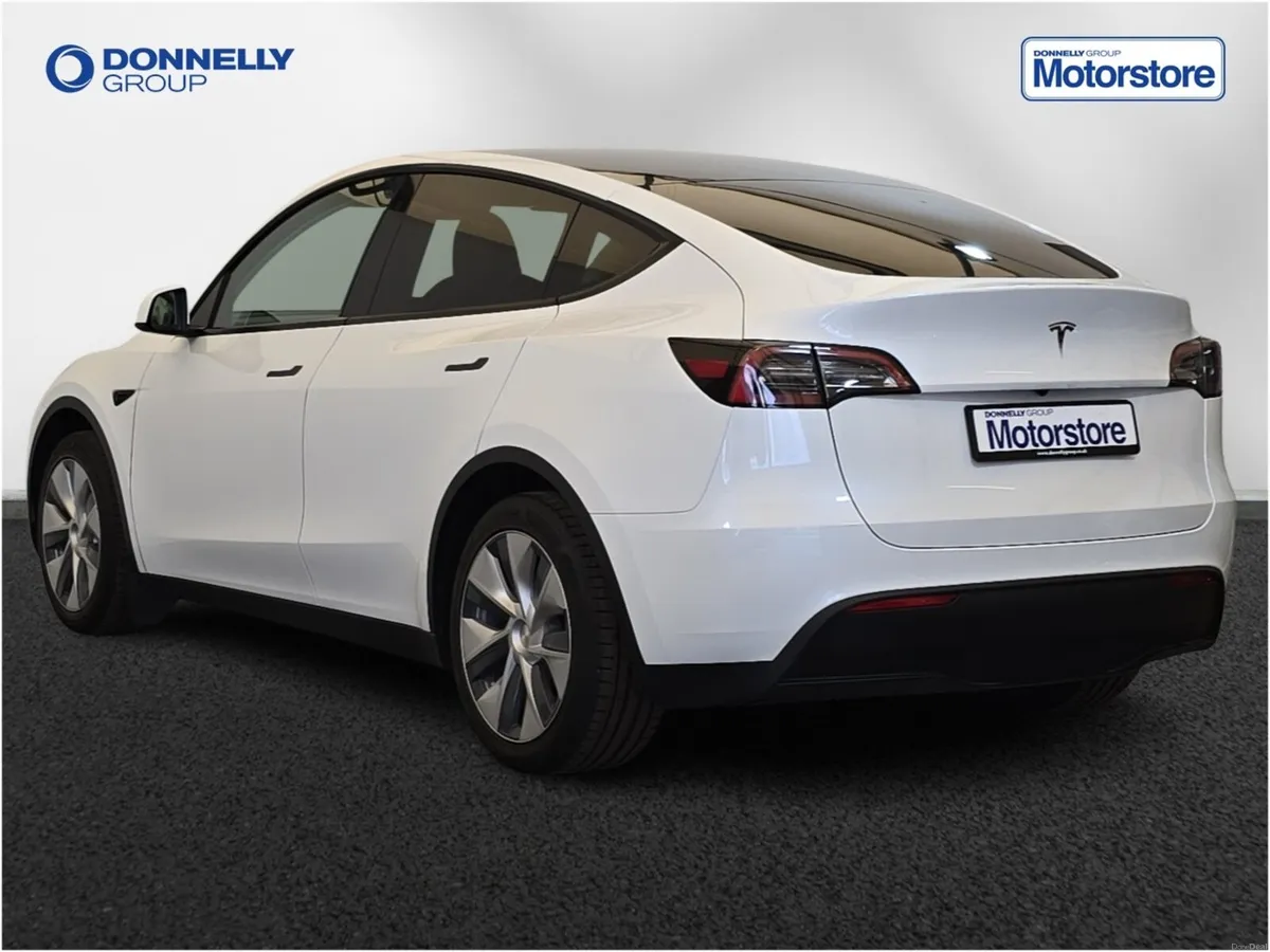 Tesla Model Y Hatchback - Image 2