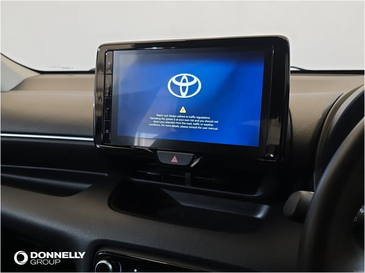 Toyota Yaris Hatchback Icon - Image 5