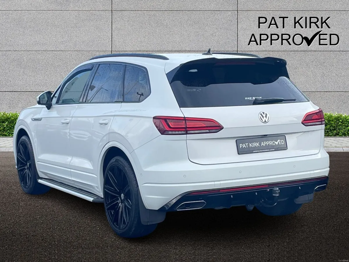 Volkswagen Touareg Diesel Estate R-Line Tech - Image 2