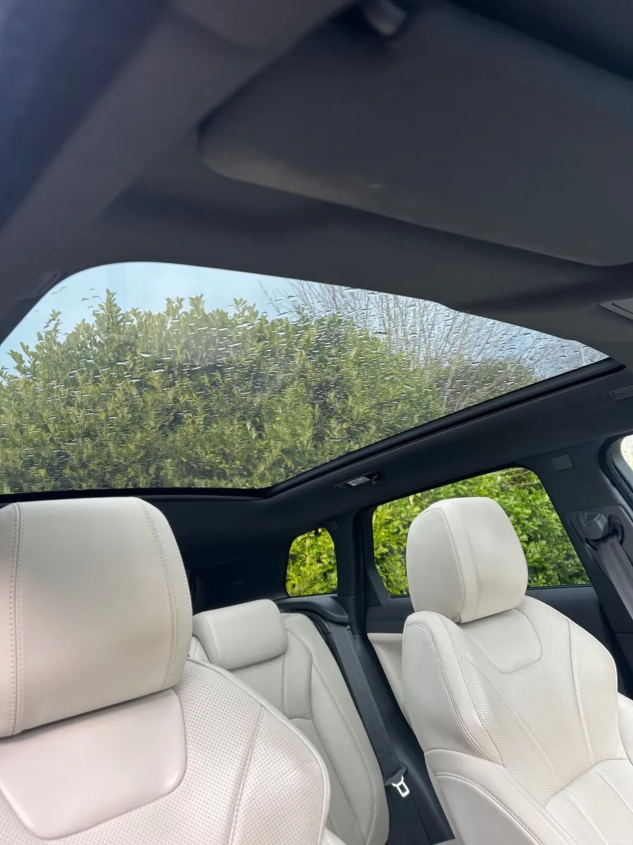 2018 Land Rover Range Rover Evoque 2018 - Image 4