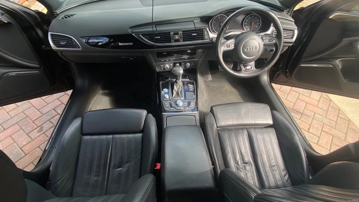 Audi A6 2013 - Image 1