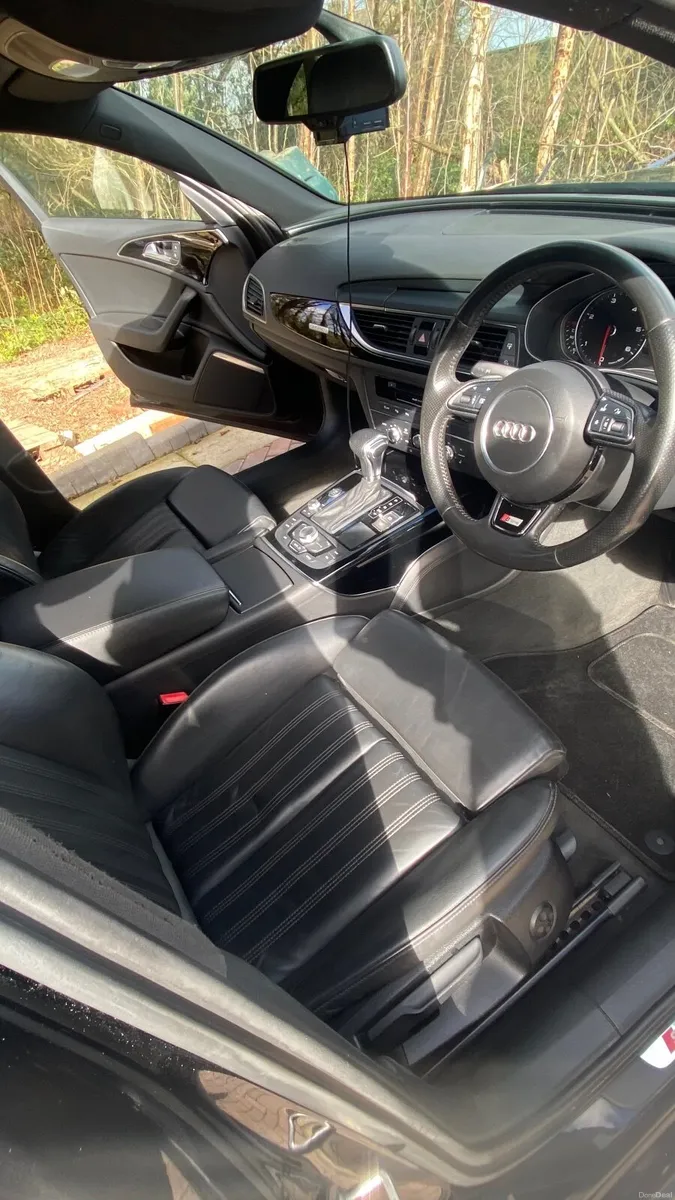 Audi A6 2013 - Image 2