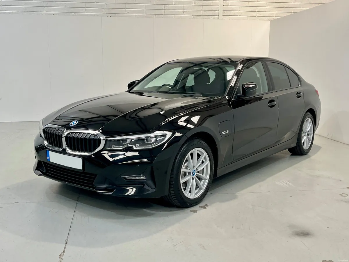 2021 BMW 330E Pro - Image 3