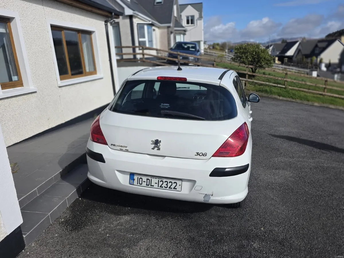 Peugeot 308 2010 - Image 2