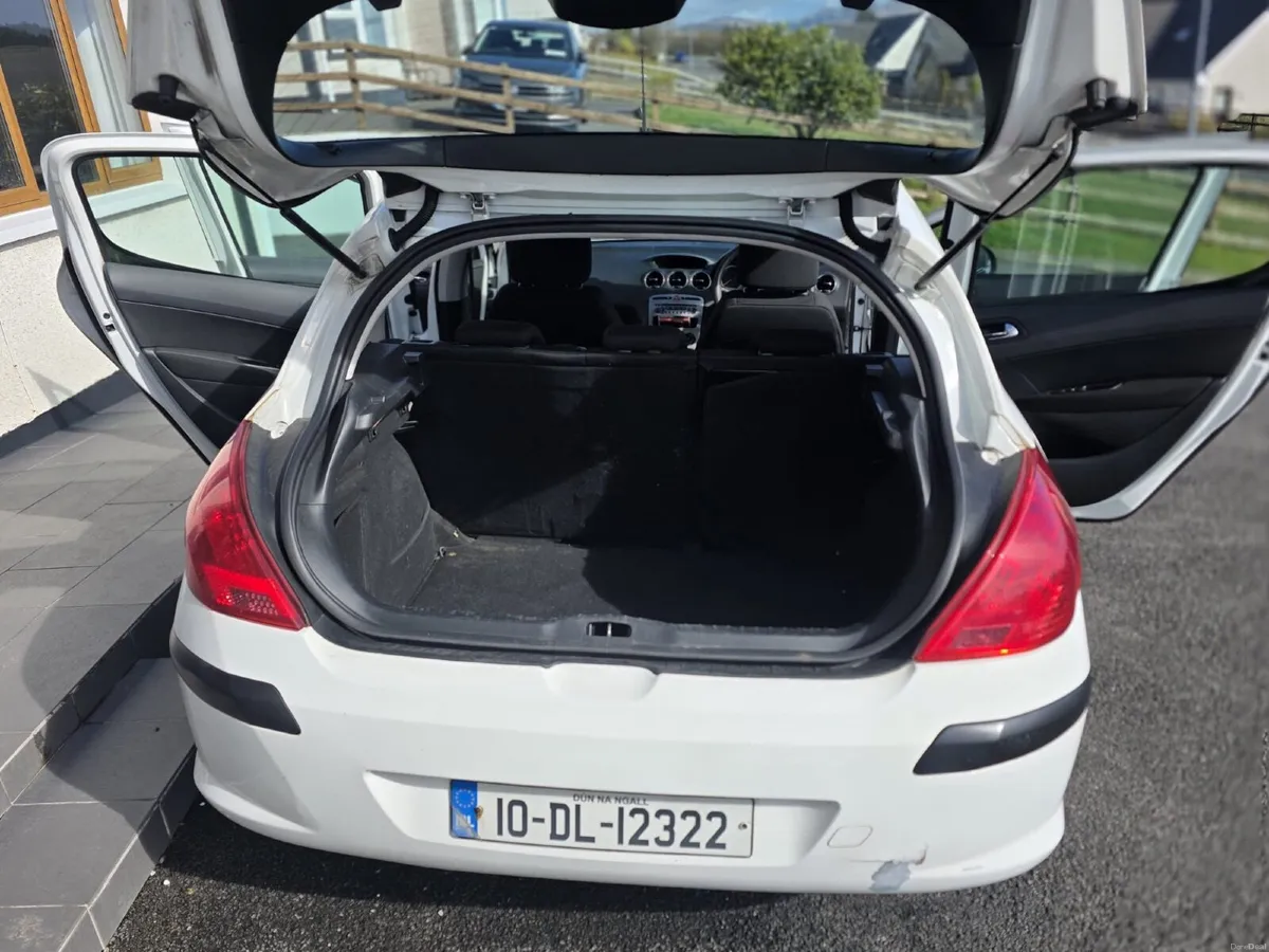 Peugeot 308 2010 - Image 3
