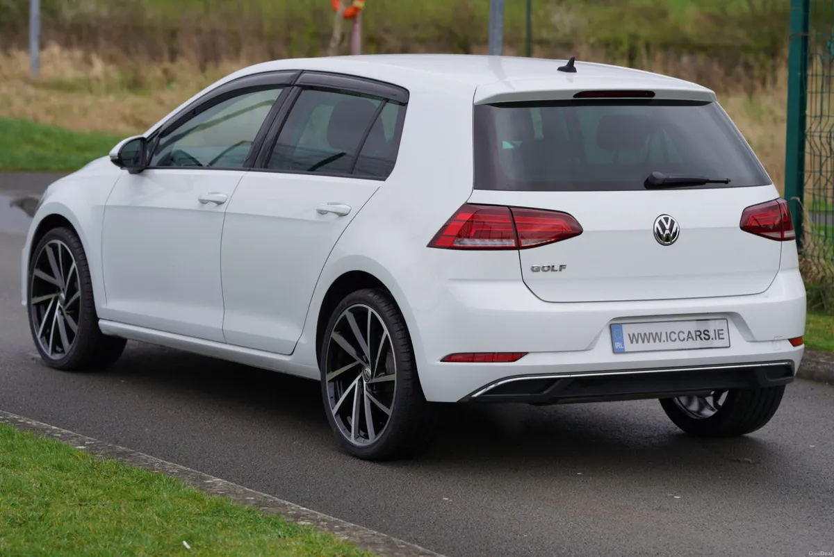 2018 VW Golf 1.2 TSI  AUTO - Image 4