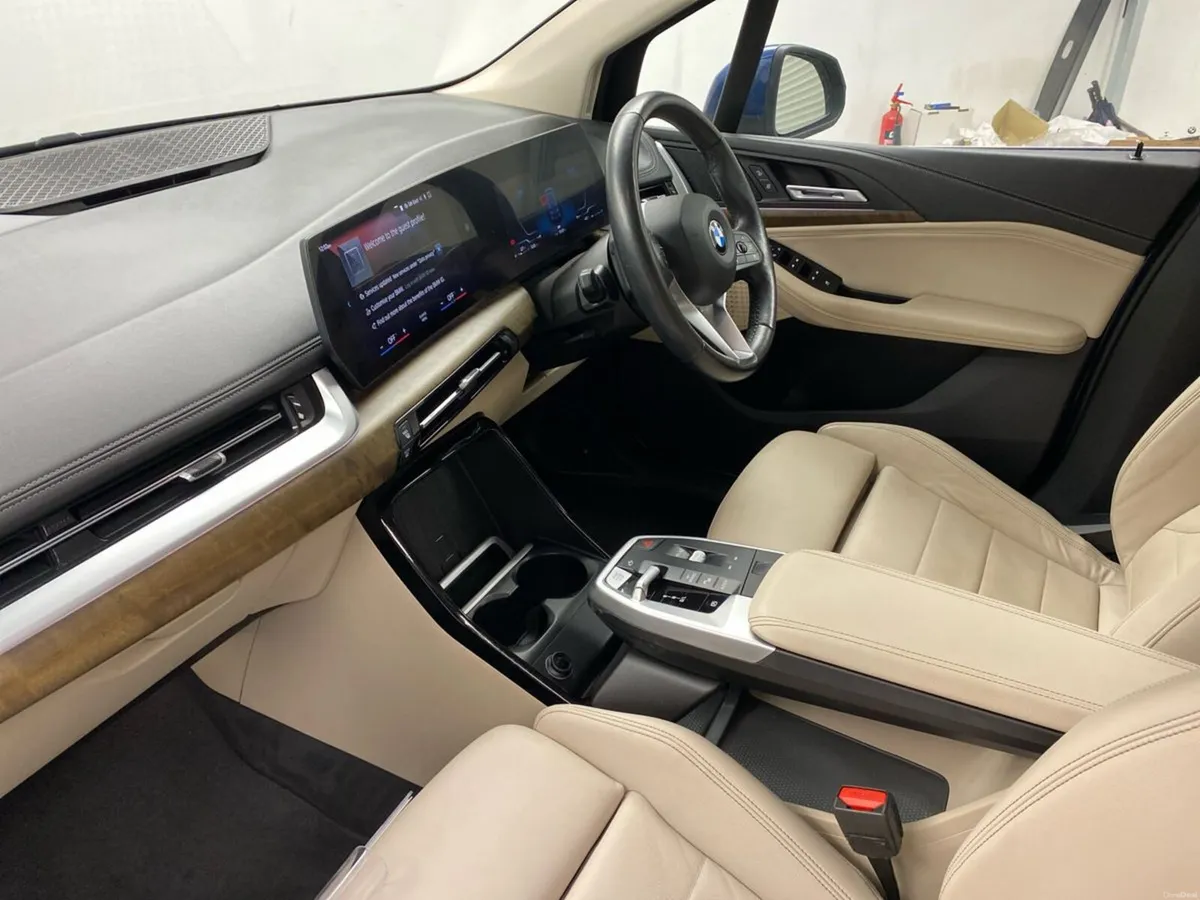 BMW 2-Series 218 Diesel SUV Auto - Image 2