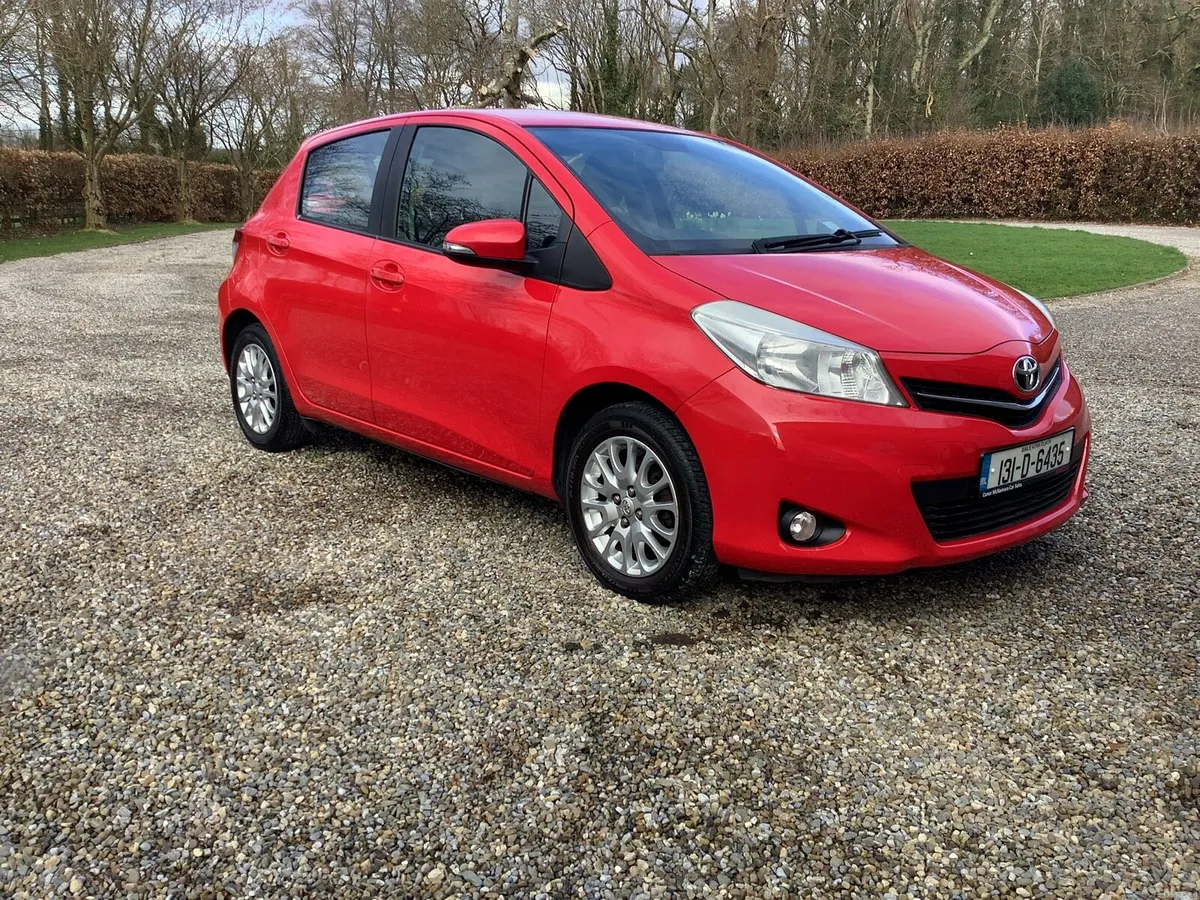 Toyota Yaris - Image 2