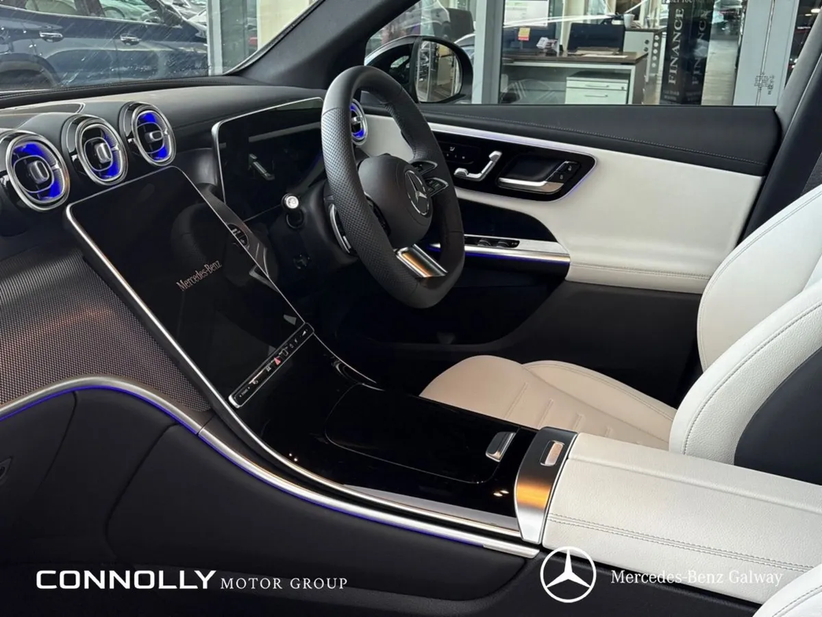 Mercedes-Benz GLC GLC 220d | Spectral Blue | €730p - Image 4