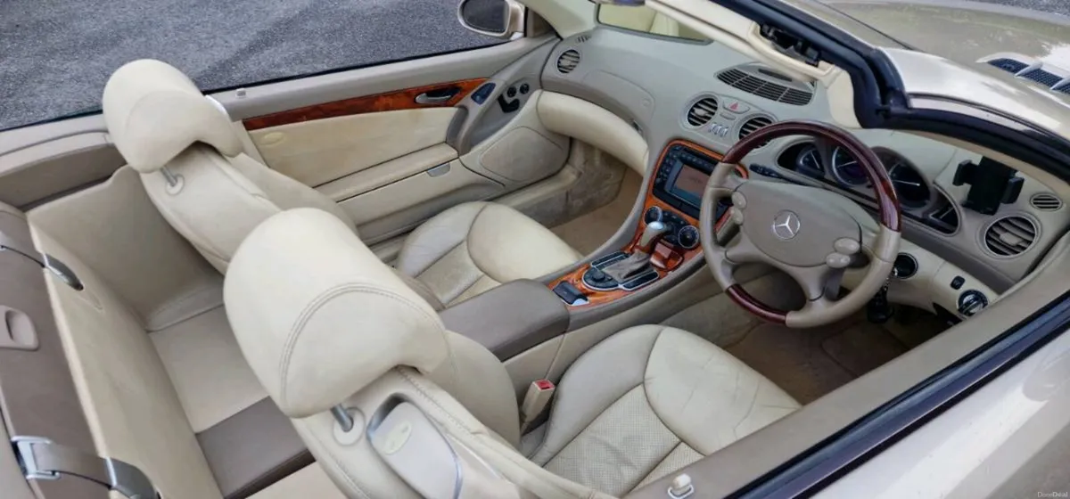 Mercedes SL500 5.0L V8 2002 Convertible - Image 5