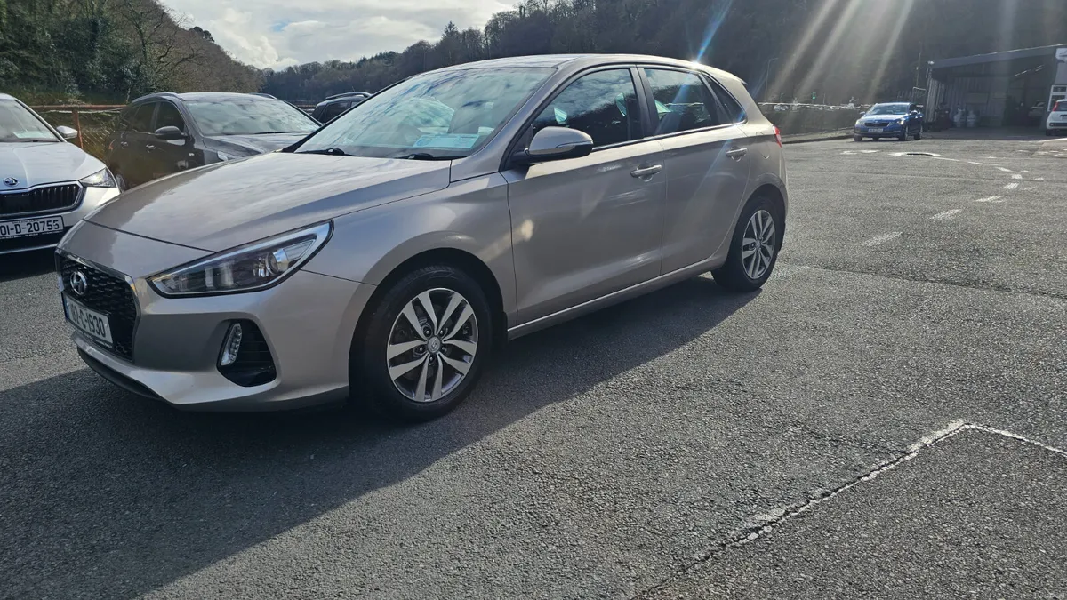 Hyundai i30 2018 1.4 Petrol Deluxe - Image 1