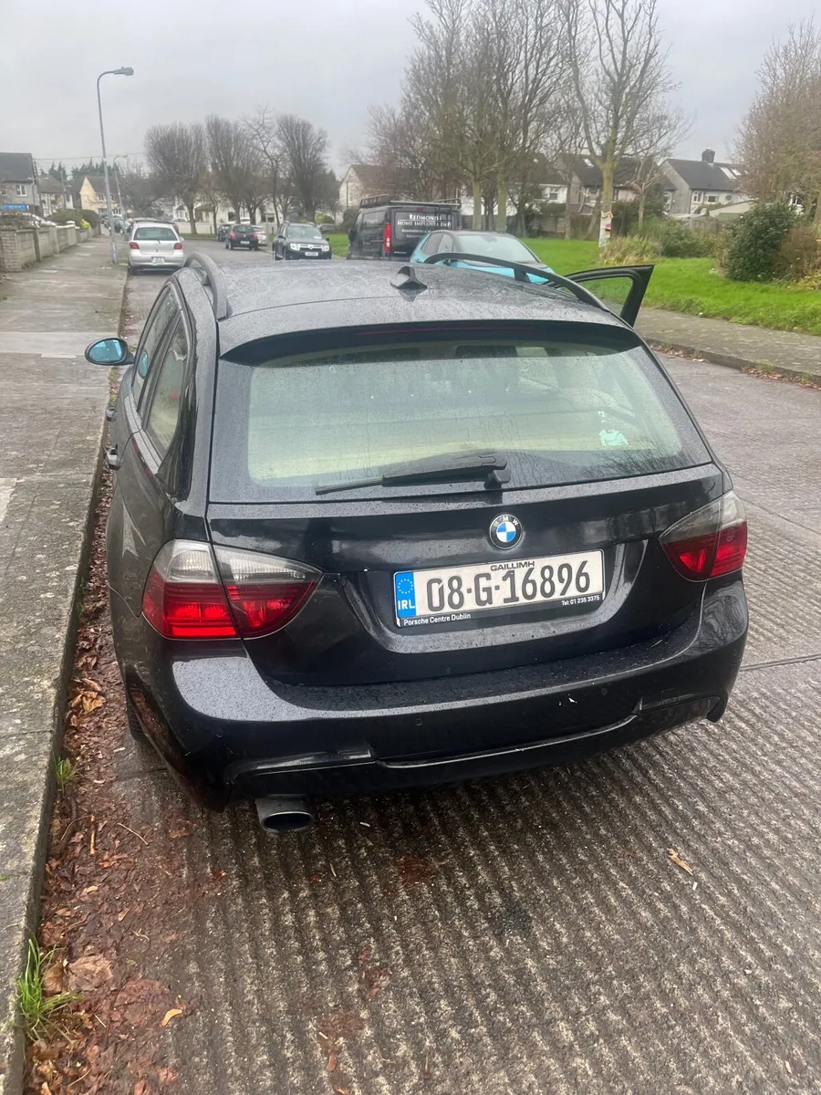 BMW 3-Series 2008 - Image 2