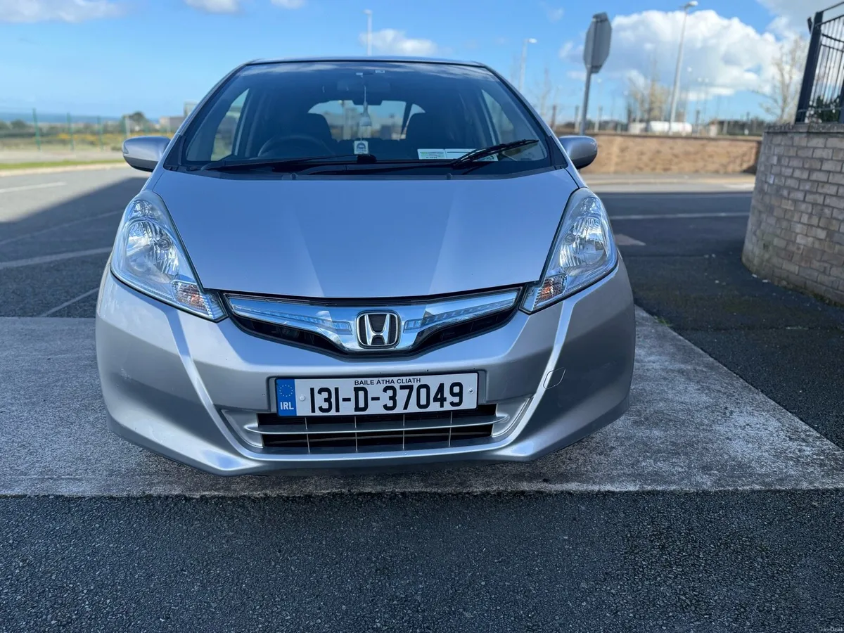 131 Honda fit / jazz Hybrid 1.3 NCT - Image 2