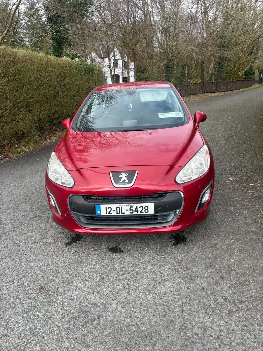 2012 Peugeot 308 - Image 2