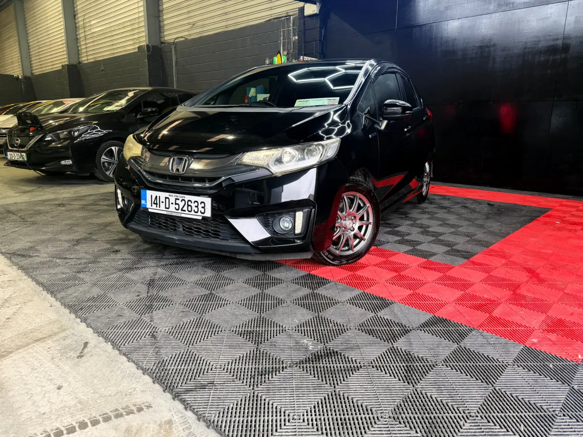 Honda Fit 2014 Hybrid - Image 1