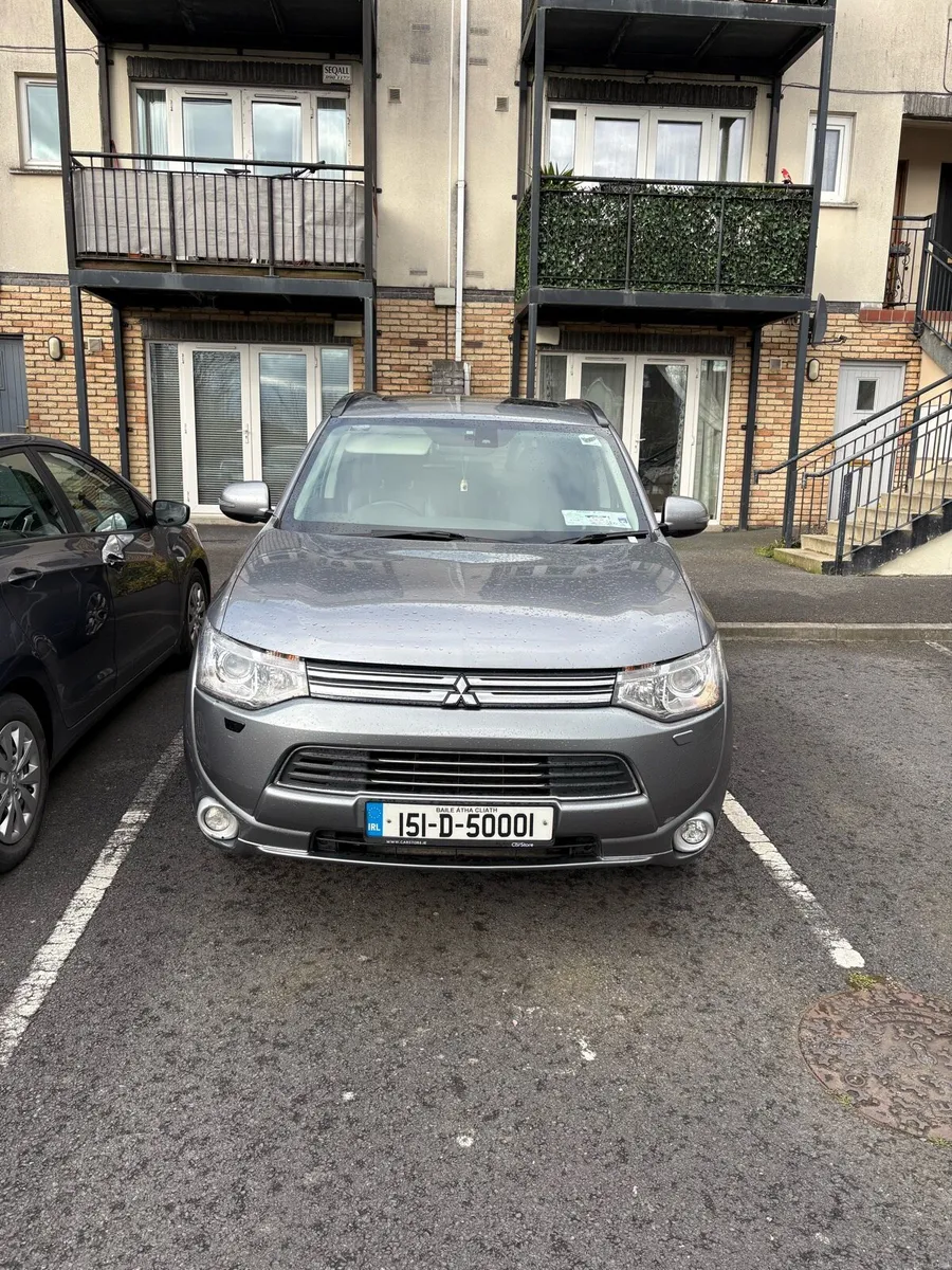 Mitsubishi Outlander 2015 - Image 2