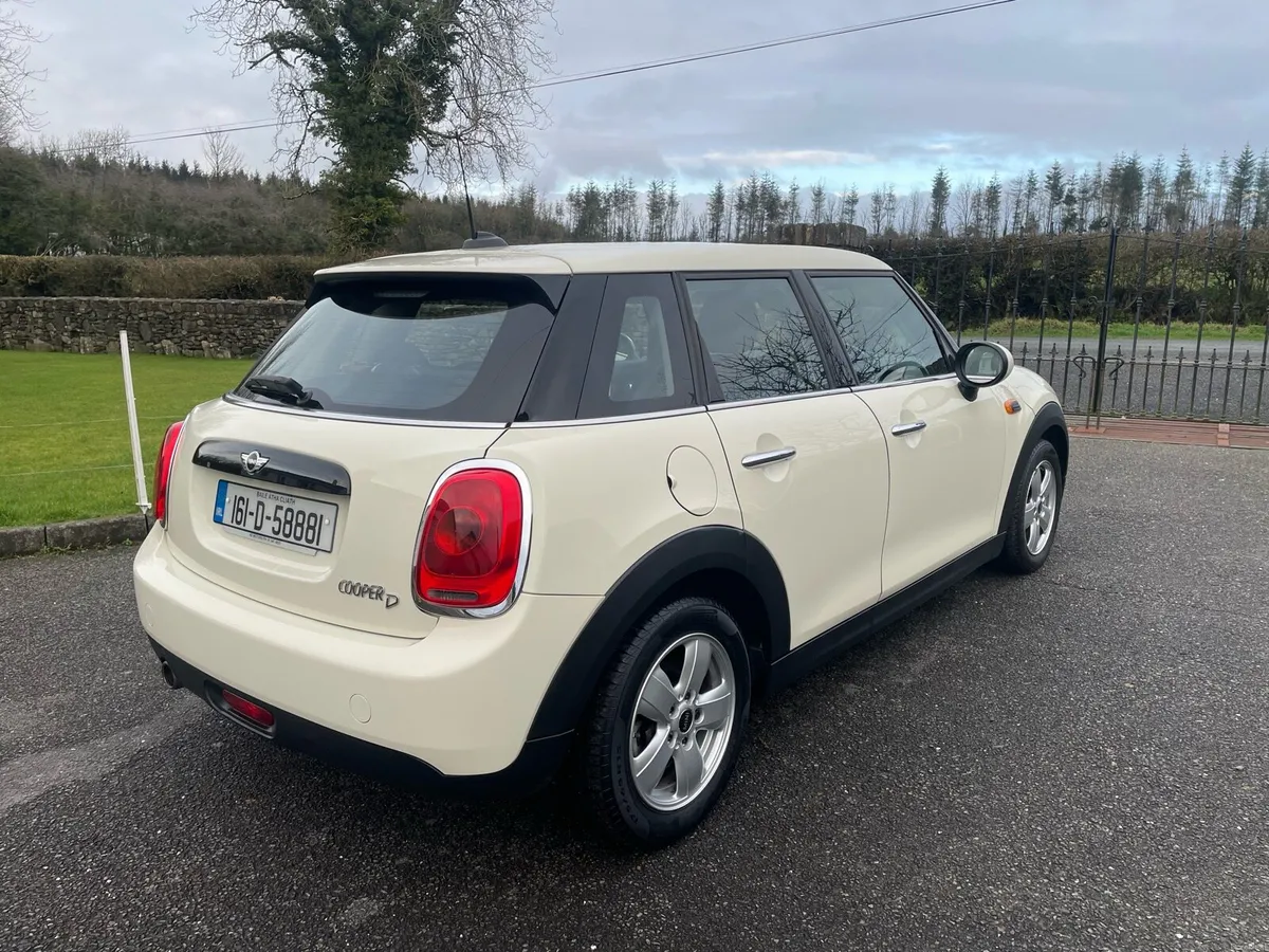 Mini Cooper D - Image 3