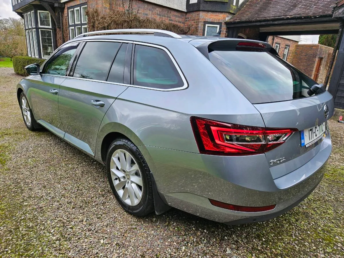Skoda Superb 1.6tdi Style Estate - Image 3