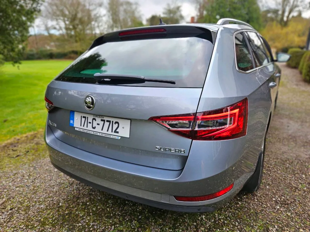 Skoda Superb 1.6tdi Style Estate - Image 4