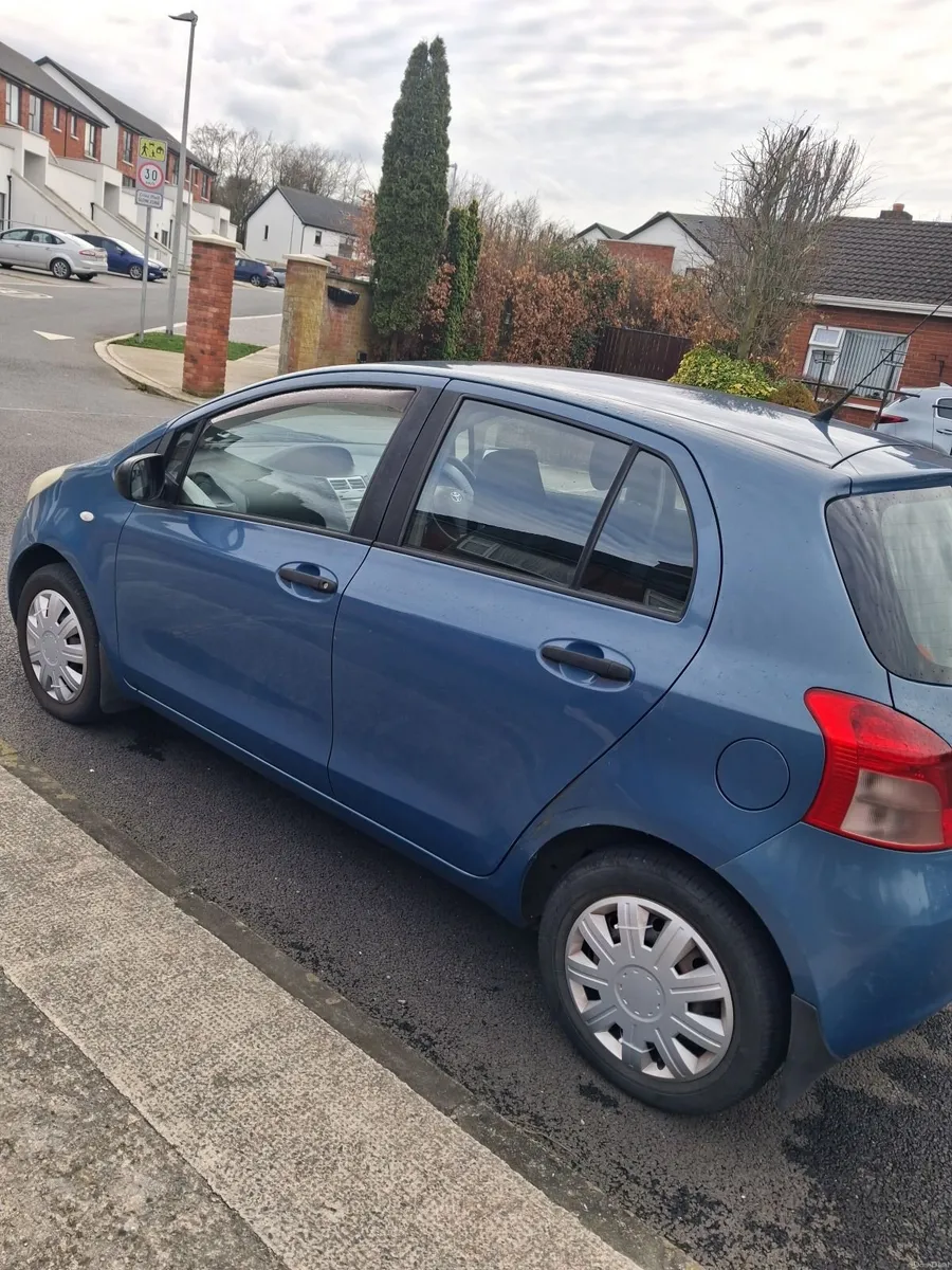 Toyota Yaris 2006 - Image 2