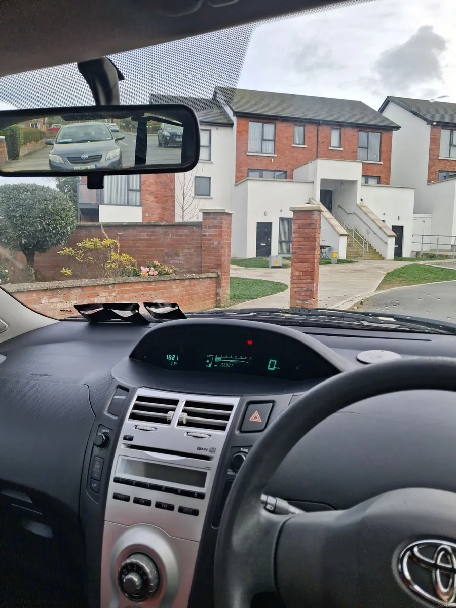 Toyota Yaris 2006 - Image 3