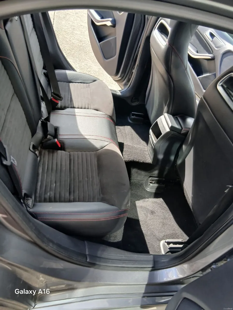 Mercedes-Benz A-Class 2014 - Image 2