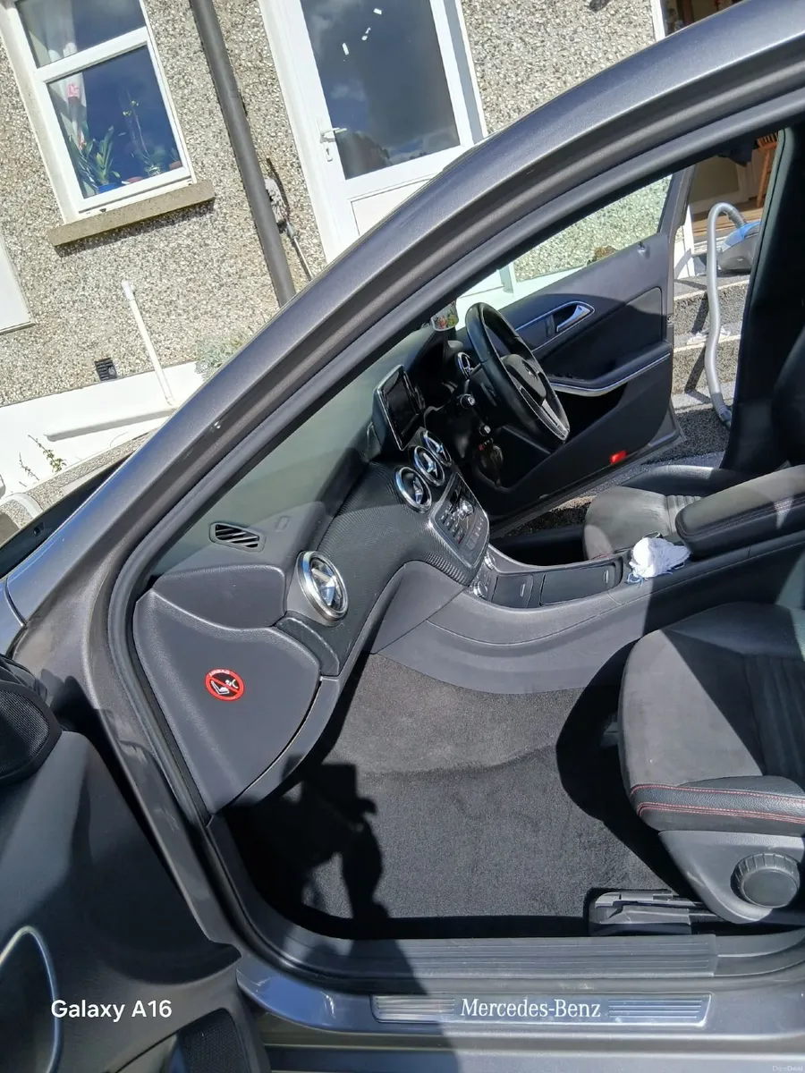 Mercedes-Benz A-Class 2014 - Image 4