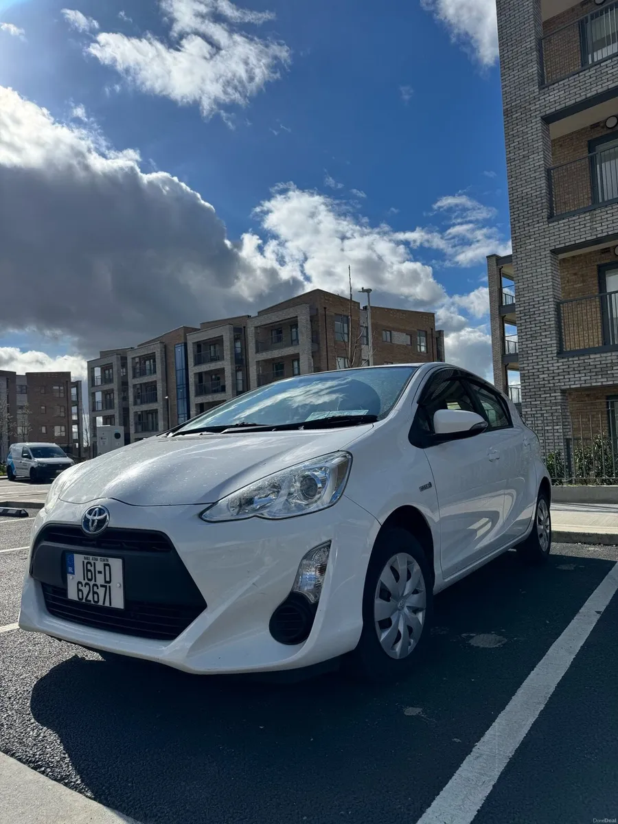 Toyota Aqua Hybrid 2016 - Image 1