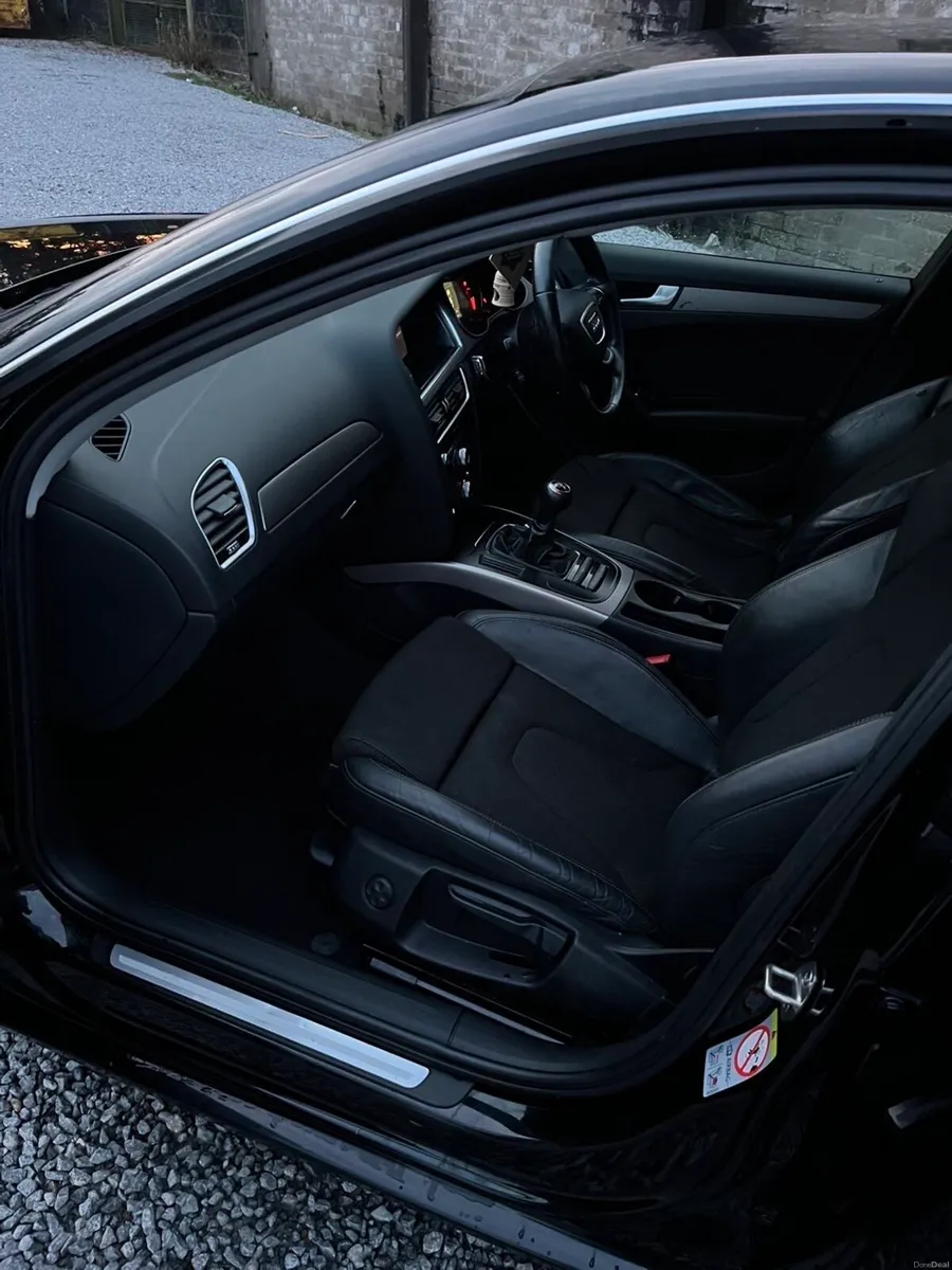 Audi A4 2013 3 owners 252xxxkm *APPLE CAR PLAY* - Image 3