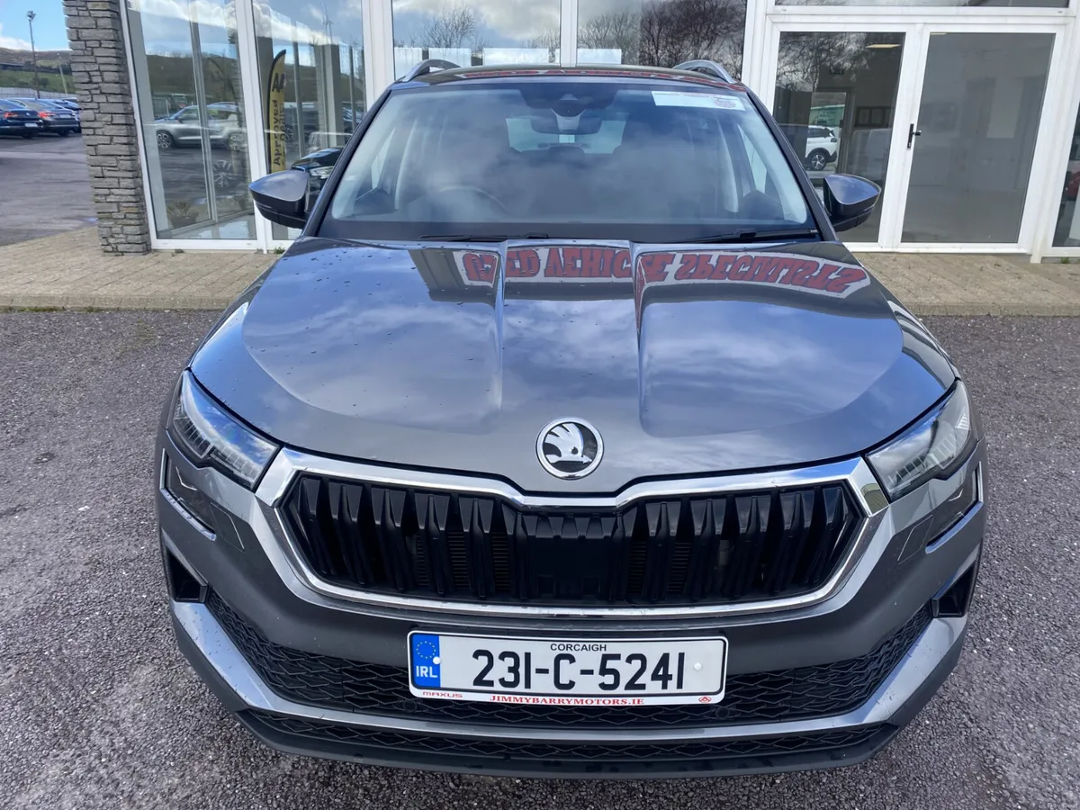 2023 Skoda Karoq STYLE 1.0 TSI 110HP 5 5DR - Image 2